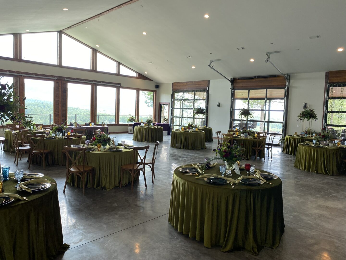 Horsehead Lake Lodge and Event Center 
Clarksville, Arkansas LGBT Wedding Packages
