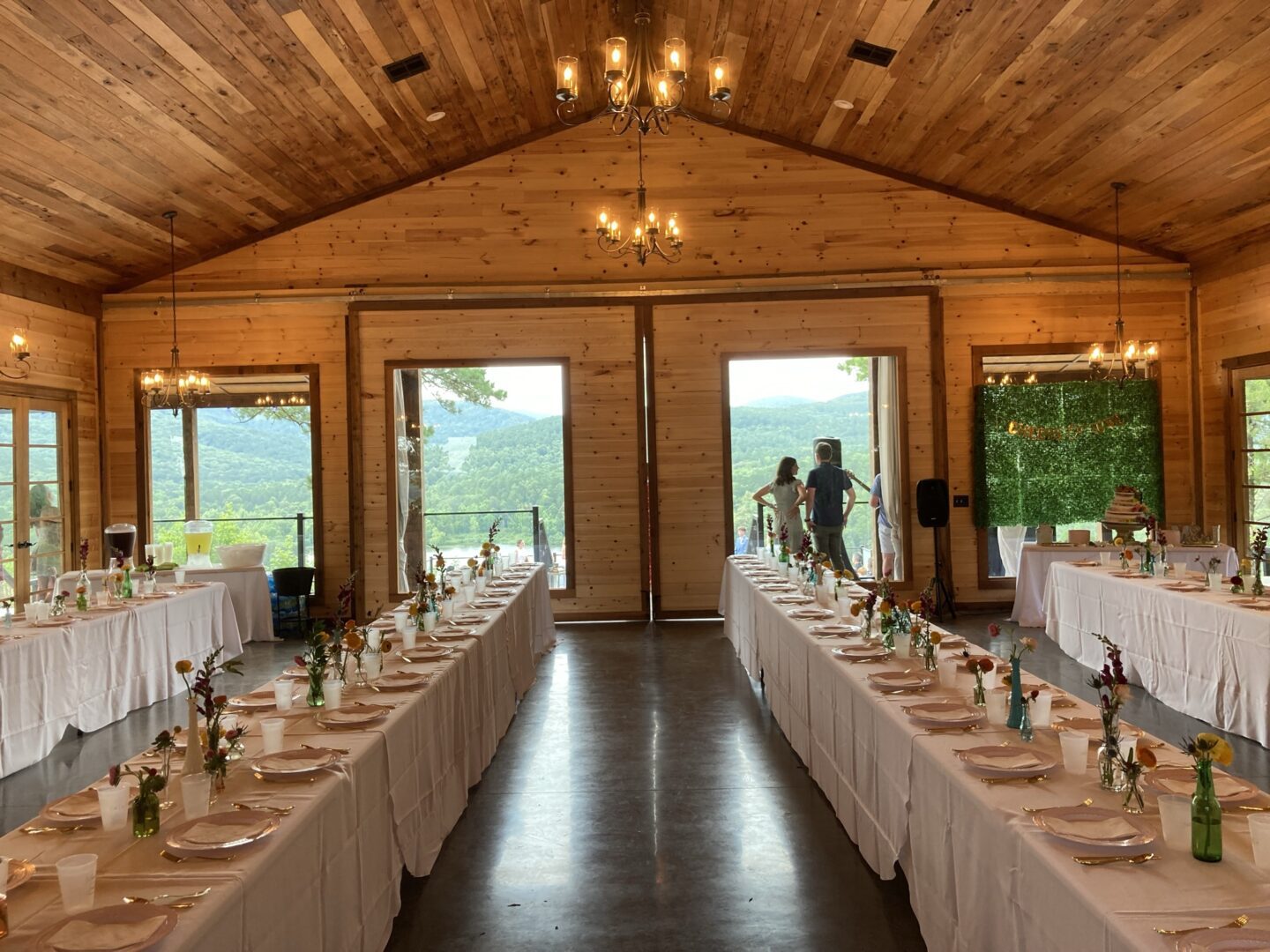 Horsehead Lake Lodge and Event Center 
Clarksville, Arkansas LGBT Wedding Packages
