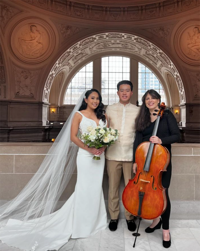 A Moonlit Kiss 
San Francisco, California LGBT Wedding Musician
