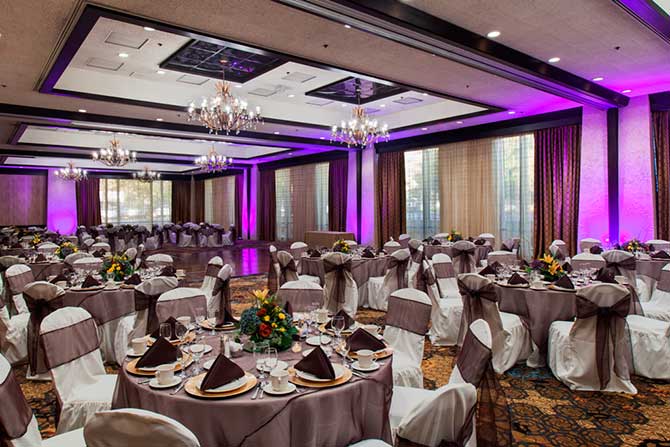 DoubleTree by Hilton Sacramento wedding reception with uplighting