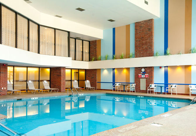 Hartford Marriott Farmington - Indoor/Outdoor Swimming pool