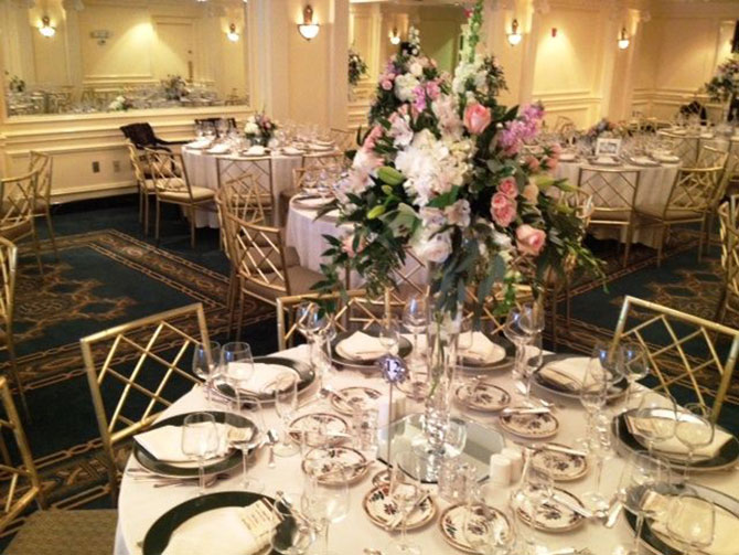 Phoenix Park Hotel - Reception site with elegant table floral centerpiece