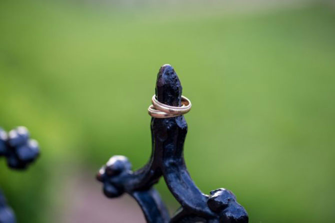 Phoenix Park Hotel - Gold band wedding rings