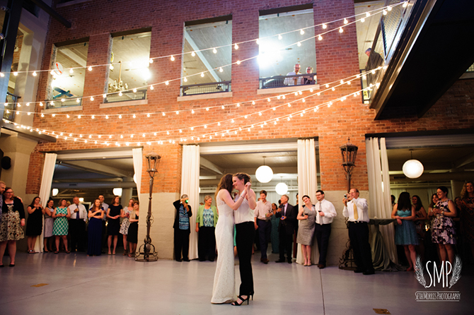 Chicago, Illinois LGBT Wedding Planners - An Event Less Ordinary
