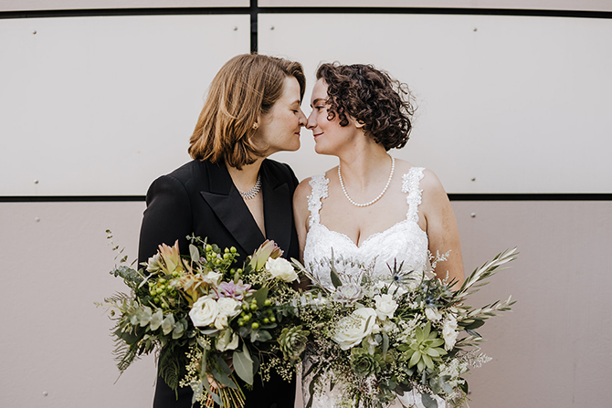 Chicago, Illinois LGBT Wedding Planners - An Event Less Ordinary
