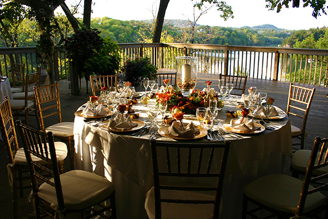 Eagle Ridge Resort & Spa - Elegant Deck Dining