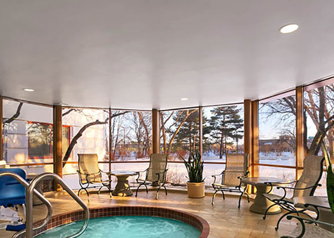 Embassy Suites Chicago - North Shore / Deerfield - Indoor hot tub