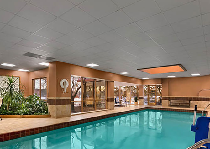 Embassy Suites Chicago - North Shore / Deerfield - Indoor swimming pool