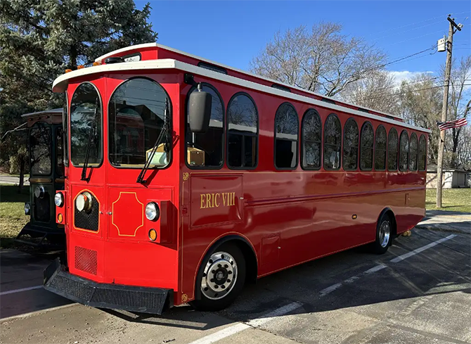 Indy Trolley 
Indianapolis, Indiana LGBT-Owned Wedding Trolley Transportation Business


