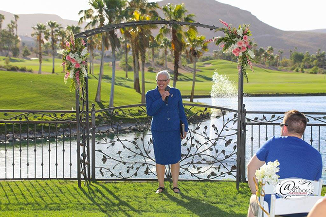 Elegant Vegas Weddings
Nevada LGBT Wedding Officiant

