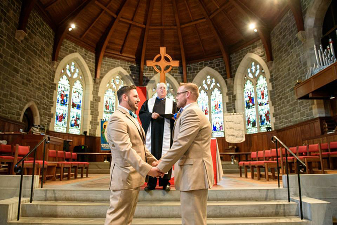 Mitch the Minister performs same-sex wedding ceremony in New Jersey