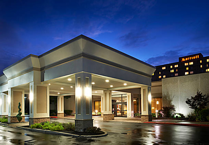 Buffalo Niagara Marriott - Entrance