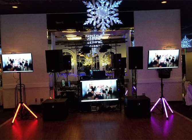 Dj Byrd Productions 
Brooklyn, New York LGBT Wedding Disc Jockey Services & Photobooth Rentals

Made In The USA One of A Kind Pieces 

