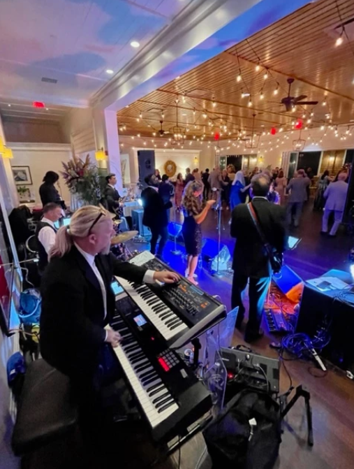 New York LGBT Wedding Live Music Band - Head Over Heels