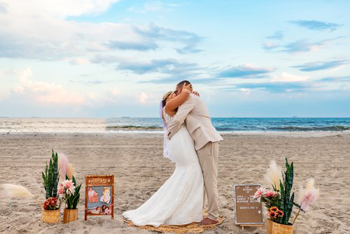 Pop Up Vows 
Long Beach, NY LGBT Wedding Officiant & Wedding Planning Services
