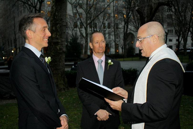 Nyc Gay Minister For Same Sex Marriage Ceremonies Reverend