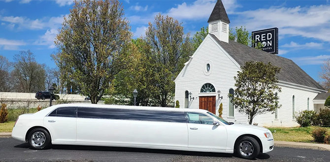 Sedan On Demand 
Nashville, TN LGBT Wedding Limousine Service
Nashville, Murfreesboro, Clarksville, Cooksville & all of Middle Tennessee since 1967 
