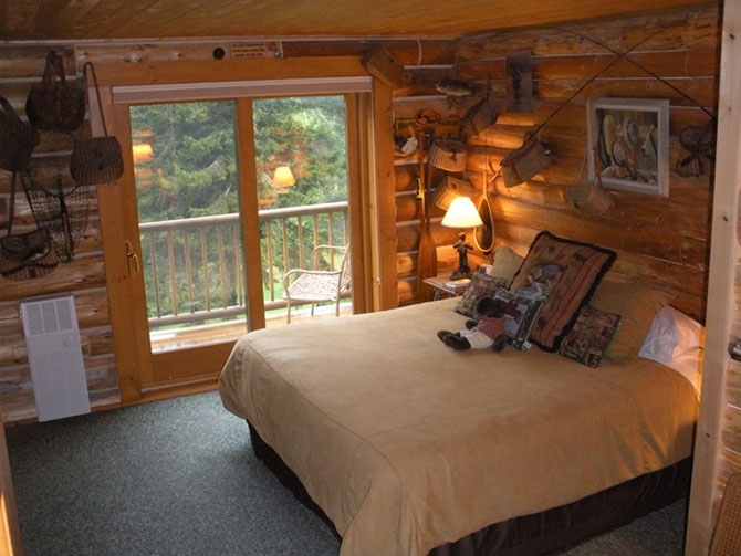 Moose Meadow Lodge - Creel Guestroom