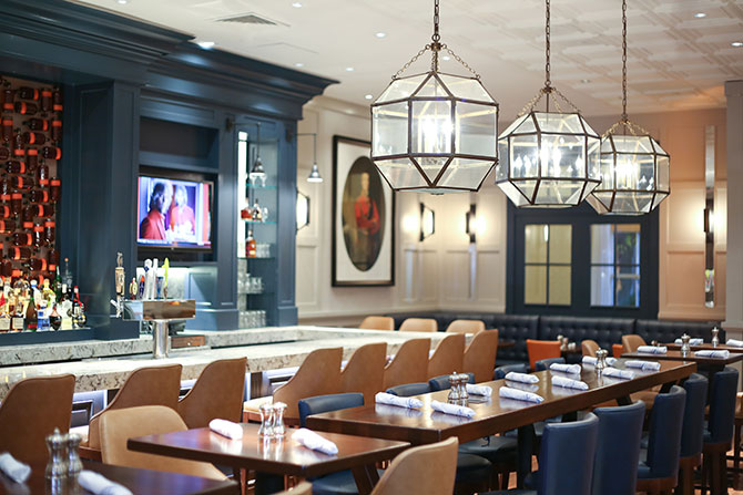 Westfields Marriott Washington Dulles - Restaurant and bar dining