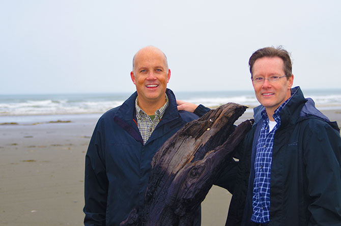 Weddings By The Sea - Gay grooms beachside