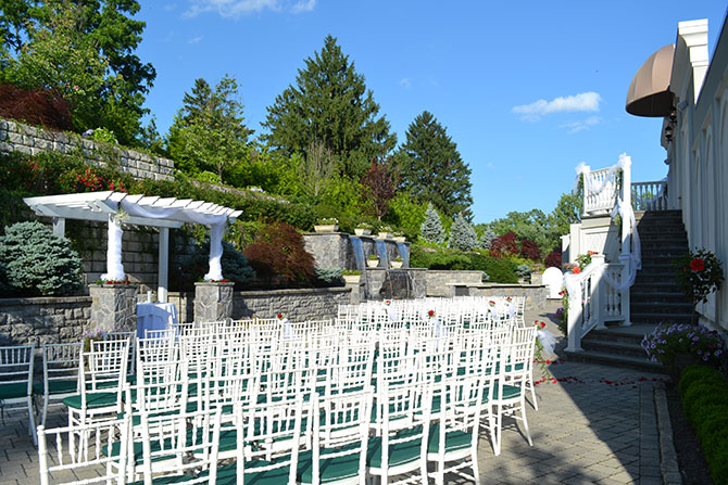 Anthony's Pier 9 - Outdoor wedding ceremony site