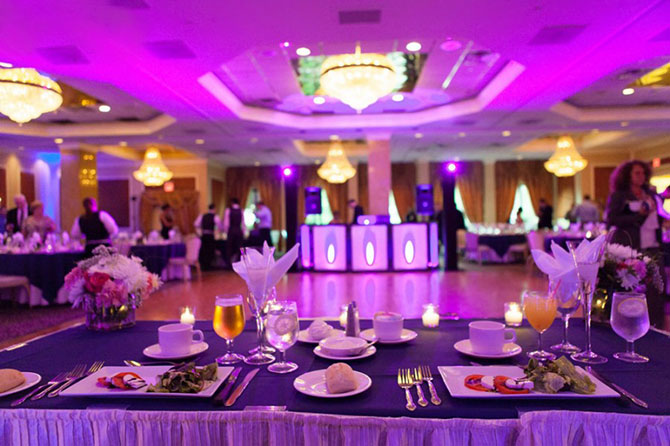 The Poughkeepsie Grand Hotel - Wedding reception ballroom 